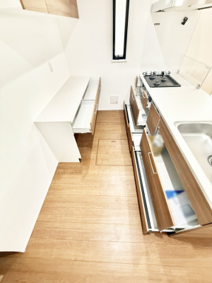 �L�b�`�� �������Ƒ����J��[�߂�A������̂���L�b�`��