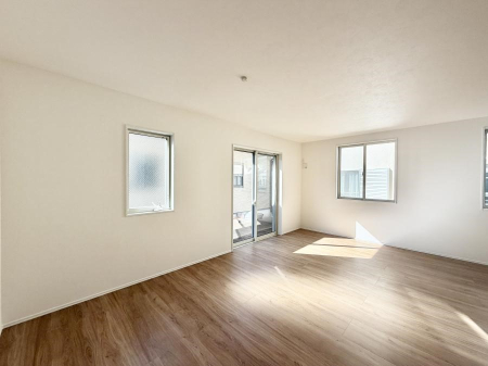 ���r���O ���������R�Ɖ�b�����܂��A�S�n�悢�ЂƂƂ�