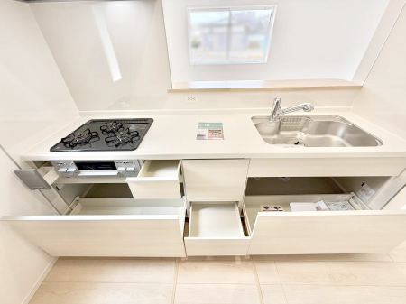 �L�b�`�� �����������������Ɗy�����Ȃ�A���K�ȃL�b�`�����