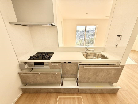 �L�b�`�� �������Ƒ����J��[�߂�A������̂���L�b�`��