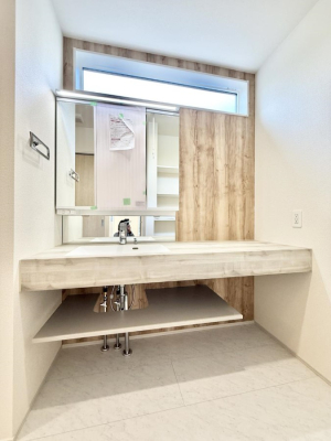 ���ʑ�E���ʏ� �������Ƒ��݂�Ȃ��g���₷���z�u�ł�