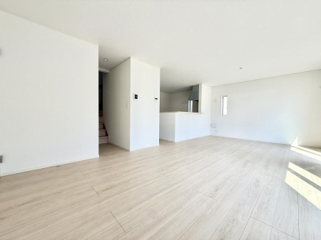 ���r���O ����