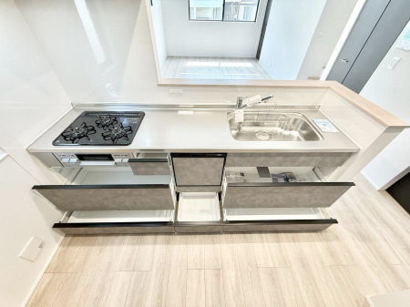 �L�b�`�� �����������������Ԃ����܂��A�Ί炠�ӂ��L�b�`��