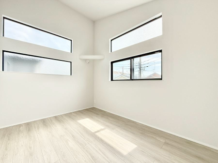 �Q�� ���������̔z�u��ʋC���̗ǂ��݌v�ŕ����̋�C�������炸�A��ɐV�N�ȋ�C������܂�