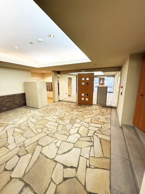 �G���g�����X �O�ρ��A�邽�тɈ��S����^���Ă����A���J�ɊǗ����ꂽ���L���