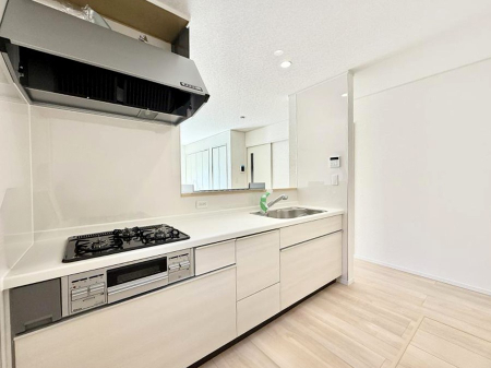 �L�b�`�� �������Ƒ����J��[�߂�A������̂���L�b�`��