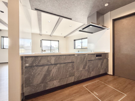 �L�b�`�� �������Ƒ����J��[�߂�A������̂���L�b�`��