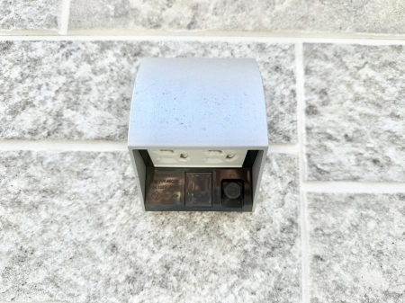 ���̑����� �ݔ������O�ɓd���R���Z���g������΁A�������@�ő���O�ǂ�|������ȂǕ֗��ł��B