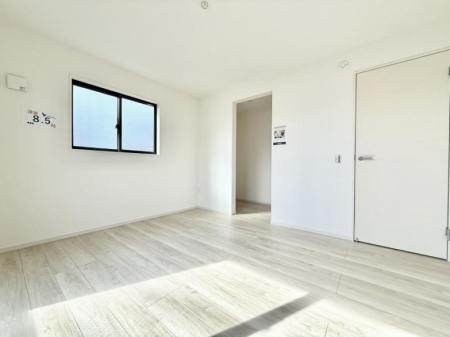 �q������ �������v���C�x�[�g��ԂƂ��ĐÂ��ŗ�������������񋟂��Ă���܂�