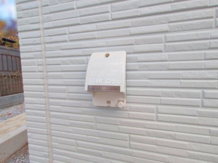 ���̑����� �ݔ������O�ɓd���R���Z���g������΁A�������@�ő���O�ǂ�|������ȂǕ֗��ł��B