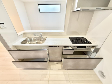 �L�b�`�� �������Ƒ����J��[�߂�A������̂���L�b�`��