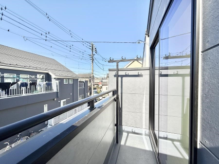 �o���R�j�[ ������ �G�߂̈ڂ낢����������J���I�ȋ�Ԃł�