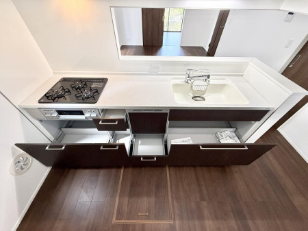 �L�b�`�� 1����  ���Ƒ����J��[�߂�A������̂���L�b�`��
