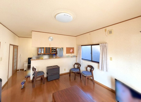 ���r���O ���������R�Ɖ�b�����܂��A�S�n�悢�ЂƂƂ�