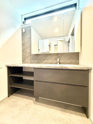 ���ʑ�E���ʏ� ���������̏������X���[�Y�ɂł���L���ł�