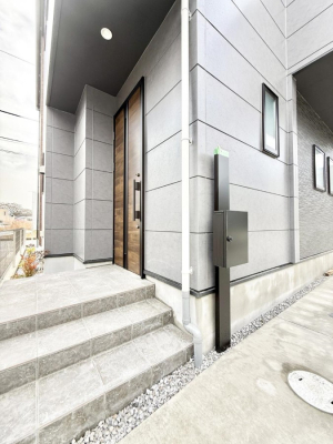 ���� �O�ρ� �V���v���Ŕ������A�Z�܂��̑���ۂ��ʂ錺�ւł�