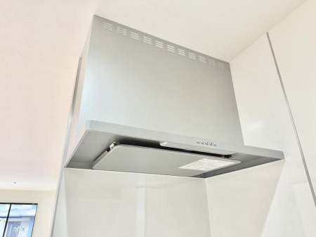 ���̑����� �ݔ����������̏��C����������C��ɗU������A�����I�ɔr�����ł��܂��B