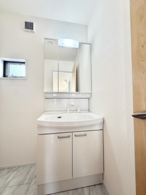 ���ʑ�E���ʏ� ���������̏������X���[�Y�ɂł���L���ł�