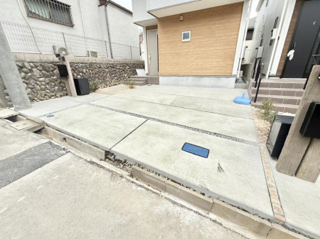  �O�ρ��J�[�X�y�[�X�L