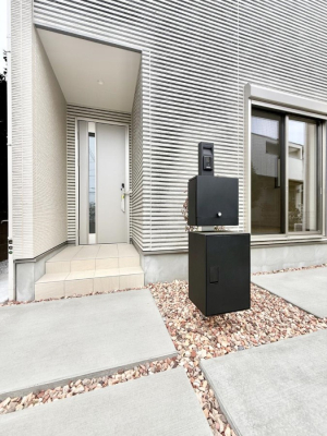 ���� �O�ρ� �V���v���Ŕ������A�Z�܂��̑���ۂ��ʂ錺�ւł�