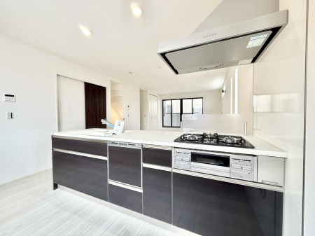 �L�b�`�� �������Ƒ����J��[�߂�A������̂���L�b�`��