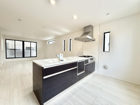 �L�b�`�� ���������y���݂ƐH�ׂ�K����͂���L�b�`��