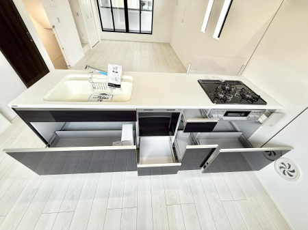 �L�b�`�� �����������������Ɗy�����Ȃ�A���K�ȃL�b�`�����