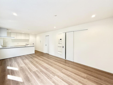 ���r���O ���������R�Ɖ�b�����܂��A�S�n�悢�ЂƂƂ�