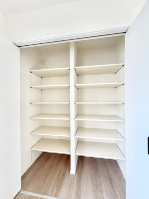 ���[ ����