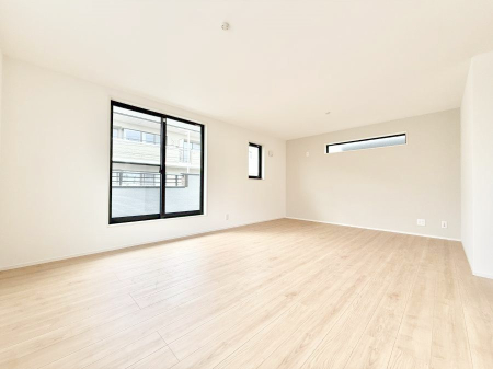 ���r���O ���������났�ƏΊ炪�W�܂�A�S���܂郊�r���O