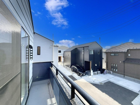 �o���R�j�[ ������ �G�߂̈ڂ낢����������J���I�ȋ�Ԃł�