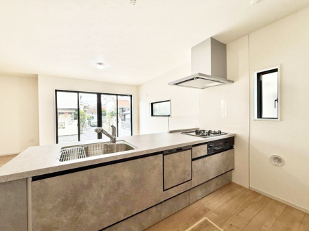 �L�b�`�� �����������������Ɗy�����Ȃ�A���K�ȃL�b�`�����