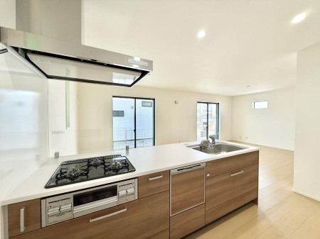 �L�b�`�� �������V���v���Ŕ������S�n�悢���Ԃ𐶂ރL�b�`�����