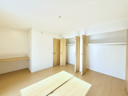 �q������ �������v���C�x�[�g��ԂƂ��ĐÂ��ŗ�������������񋟂��Ă���܂�