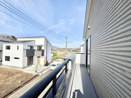 �o���R�j�[ ������ �G�߂̈ڂ낢����������J���I�ȋ�Ԃł�