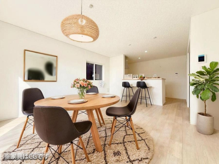 ���r���O ���������R�Ɖ�b�����܂��A�S�n�悢�ЂƂƂ�