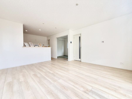 ���̑����� �������Ƒ��̏Ί炪���ӂ��A���났�̋��