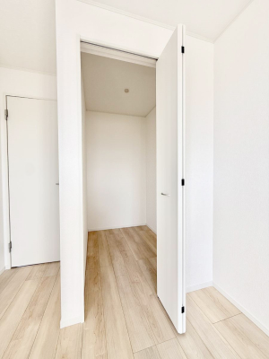 ���[ ����