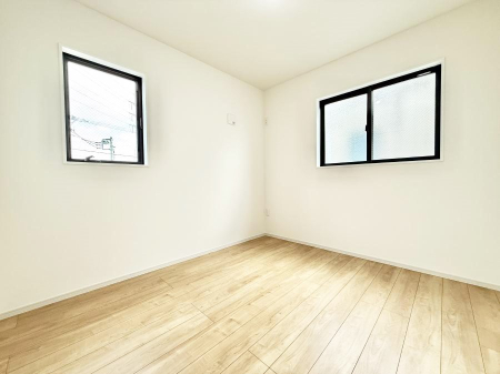 �Q�� ���������̔z�u��ʋC���̗ǂ��݌v�ŕ����̋�C�������炸�A��ɐV�N�ȋ�C������܂�