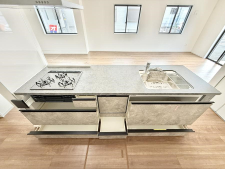 �L�b�`�� �������Ƒ����J��[�߂�A������̂���L�b�`��