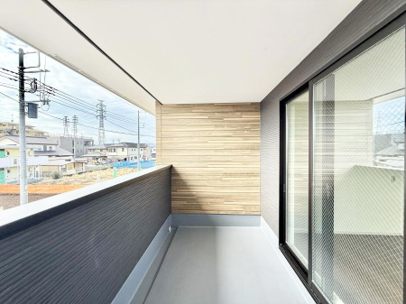 �o���R�j�[ ������ �G�߂̈ڂ낢����������J���I�ȋ�Ԃł�