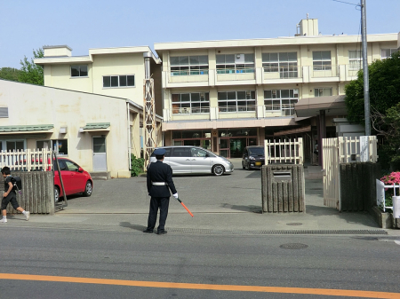 ���ӊ� ���w�Z 240m ���q�s���ʓꏬ�w�Z