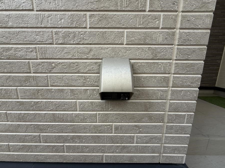 ���̑����� �ݔ������O�ɓd���R���Z���g������΁A�������@�ő���O�ǂ�|������ȂǕ֗��ł��B