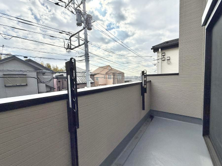 �o���R�j�[ ������ �G�߂̈ڂ낢����������J���I�ȋ�Ԃł�