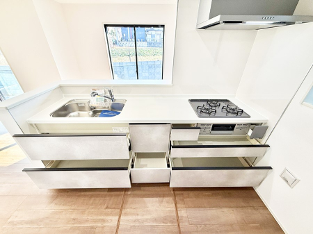 �L�b�`�� �������A�C�f�A�L����A�N���G�C�e�B�u�ȗ������