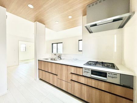 �L�b�`�� �������V���v���Ŕ������S�n�悢���Ԃ𐶂ރL�b�`�����