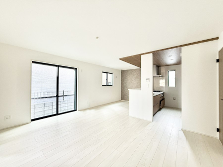 ���̑����� �������Ƒ��̏Ί炪���ӂ��A���났�̋��