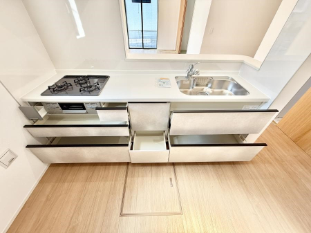 �L�b�`�� �������A�C�f�A�L����A�N���G�C�e�B�u�ȗ������