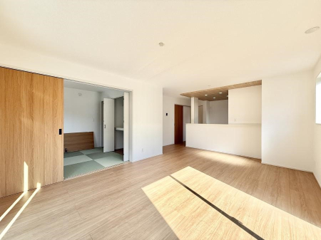 ���r���O �����������������Ɠ��ʂɂ���A�e���̋��