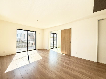 ���̑����� �������Ƒ��̏Ί炪���ӂ��A���났�̋��